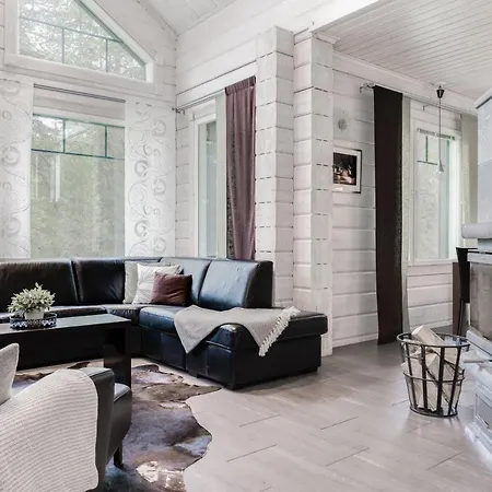 Rukan Lumikonpesae * Ruka